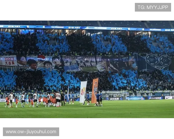 当足球成了打铁艺术盛宴那些让球迷心碎又爆笑的名场面